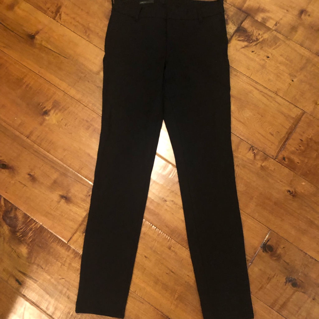 Kut From The Kloth Black, Stretch Skinny Pant. Size 4. Thick Material.